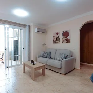 Apto Ache, Acogedor De 66 M Con Terraza, Aire Acondicionado Y Parking Privado Gratuito Appartamento Los Abrigos